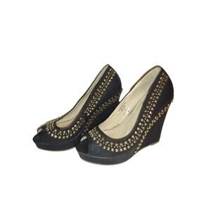 Rosette Women's Heels Size 6.5